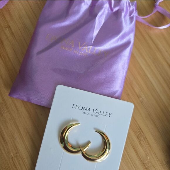 EPONA VALLEY LUNA EARRINGS GOLD - Picture 5 of 6